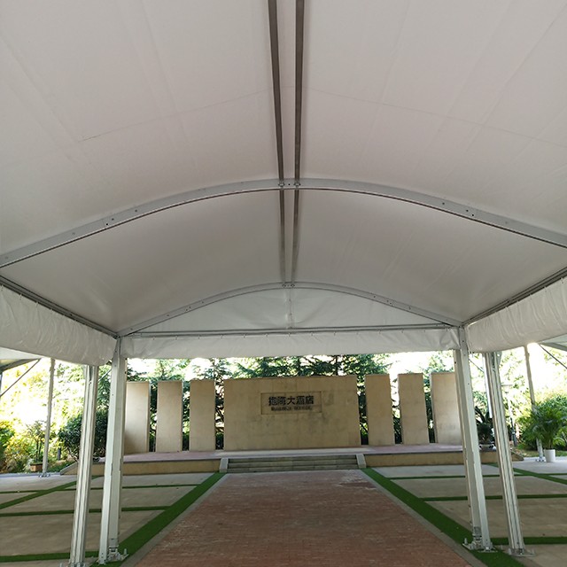 Luxury 15x30m Big White Large Outdoor Wedding Church Marquee Tent For 200 300 People Events Party Curved Tent